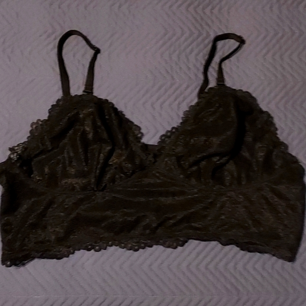 Fancy lacey Free Press bra bralette top under shirt black XL